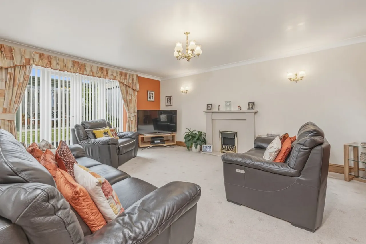Manor Park Way, Lepton, HD8, photo 4