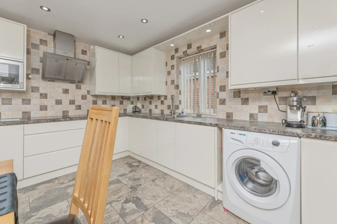 Manor Park Way, Lepton, HD8, photo 13