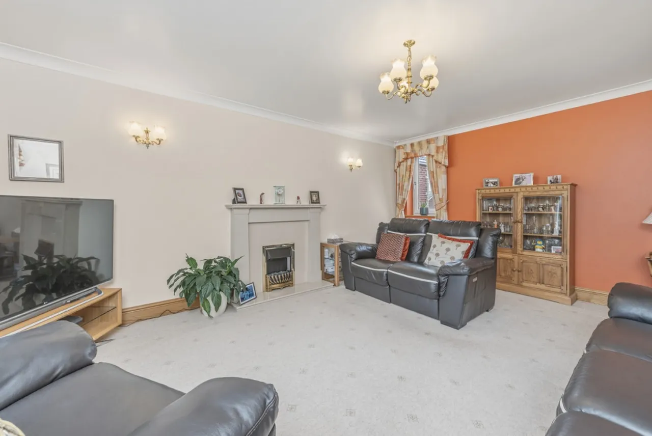 Manor Park Way, Lepton, HD8, photo 14