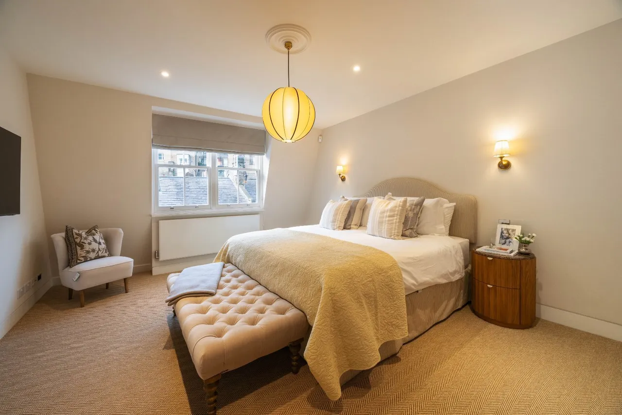 Lancaster Mews, London, W2, photo 2