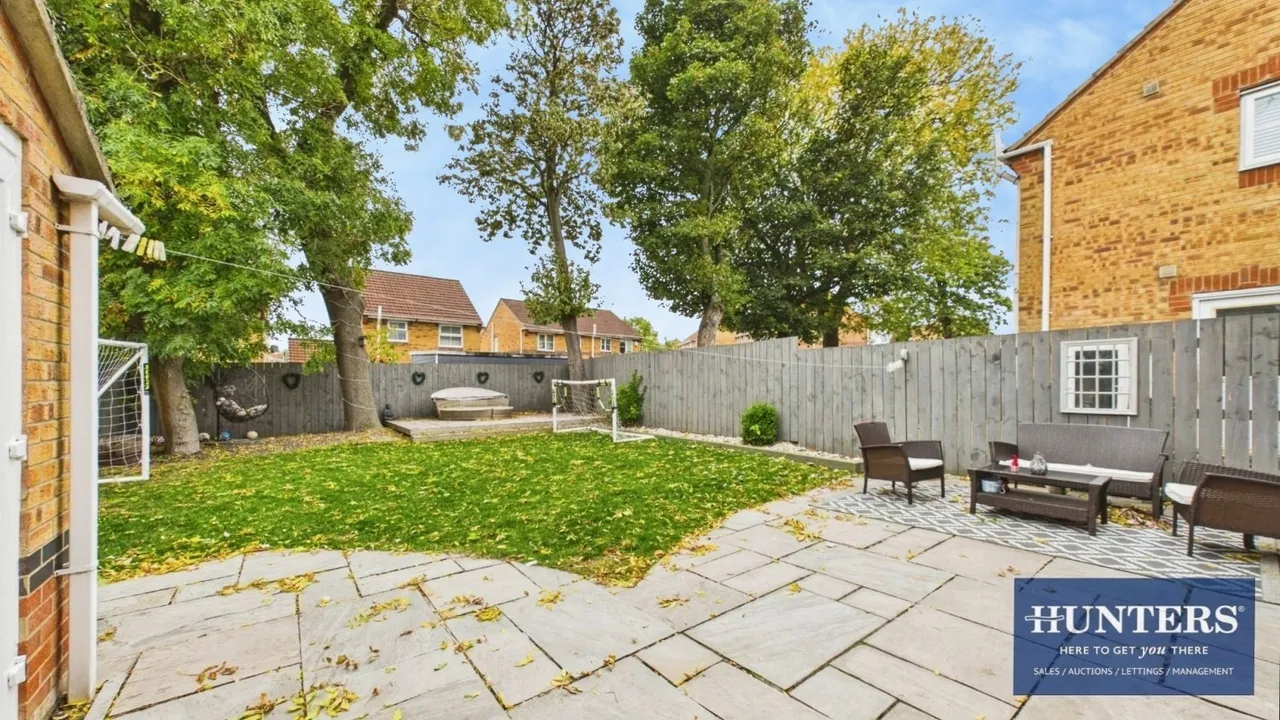 Halesworth Drive, South Hylton, SR4, photo 4