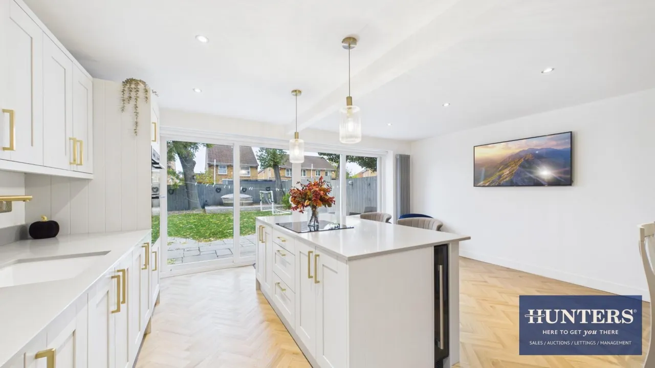 Halesworth Drive, South Hylton, SR4, photo 5