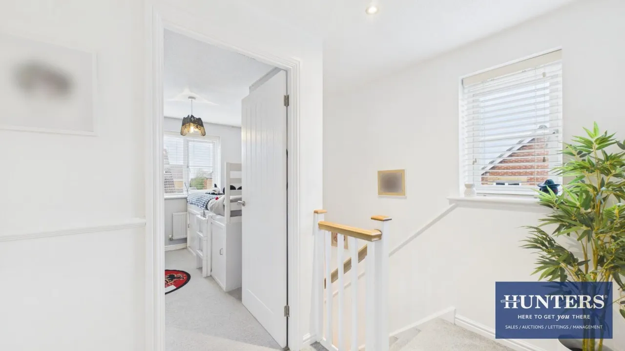 Halesworth Drive, South Hylton, SR4, photo 11