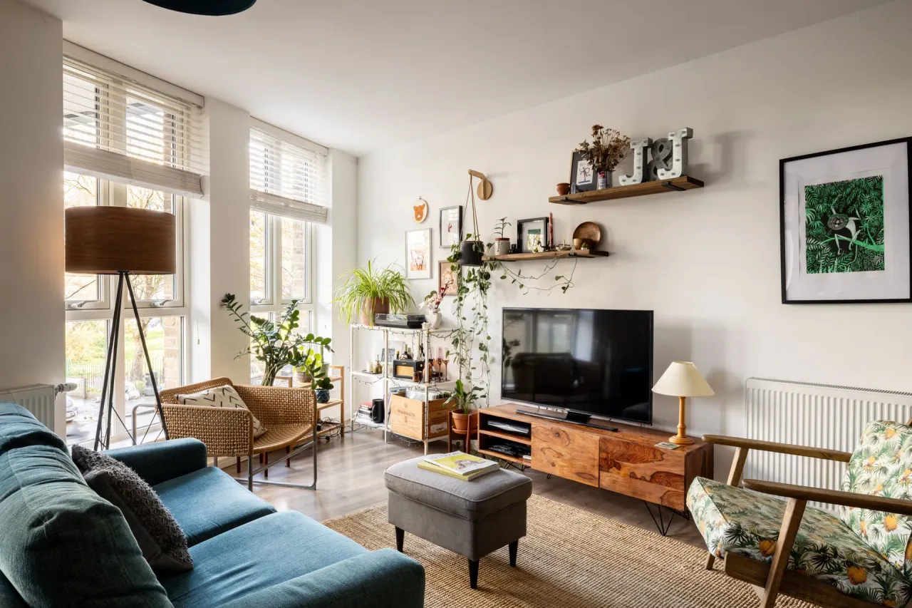 2 bed flat for sale — Guide £450,000 - £475,000, Braid Court, Nellie Cressall Way, E3