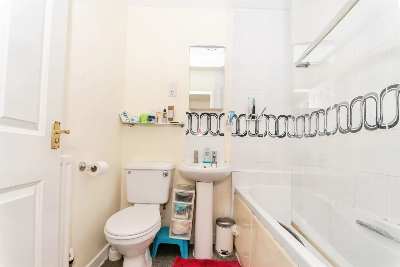 Welbeck Close, Swindon, SN3, photo 10