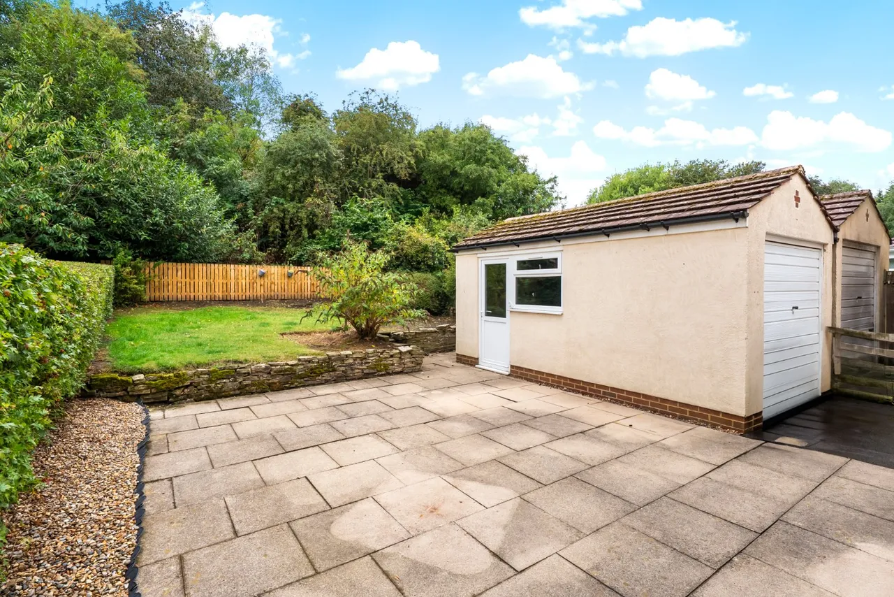 Holme Grove, Burley in Wharfedale, LS29, photo 17