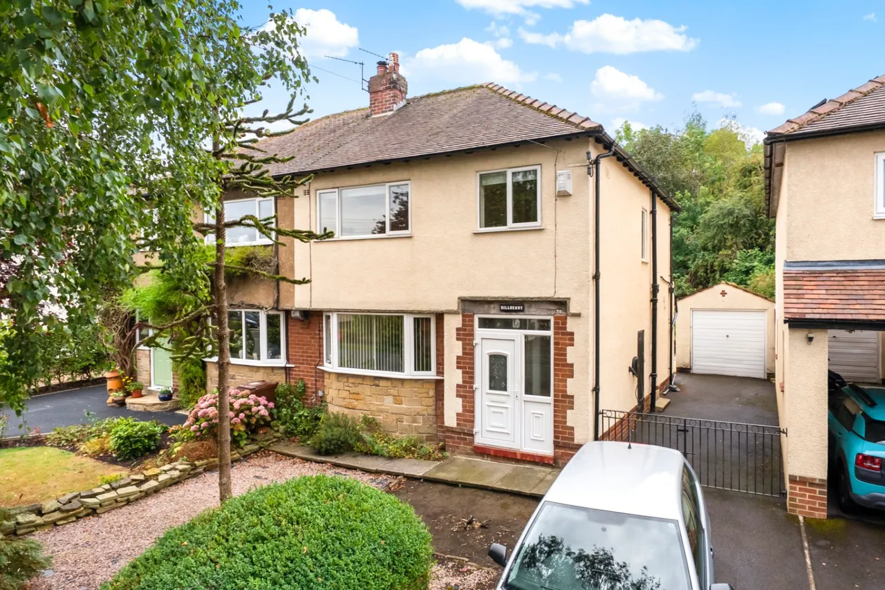 3 bed house for sale, Holme Grove, Burley in Wharfedale, LS29