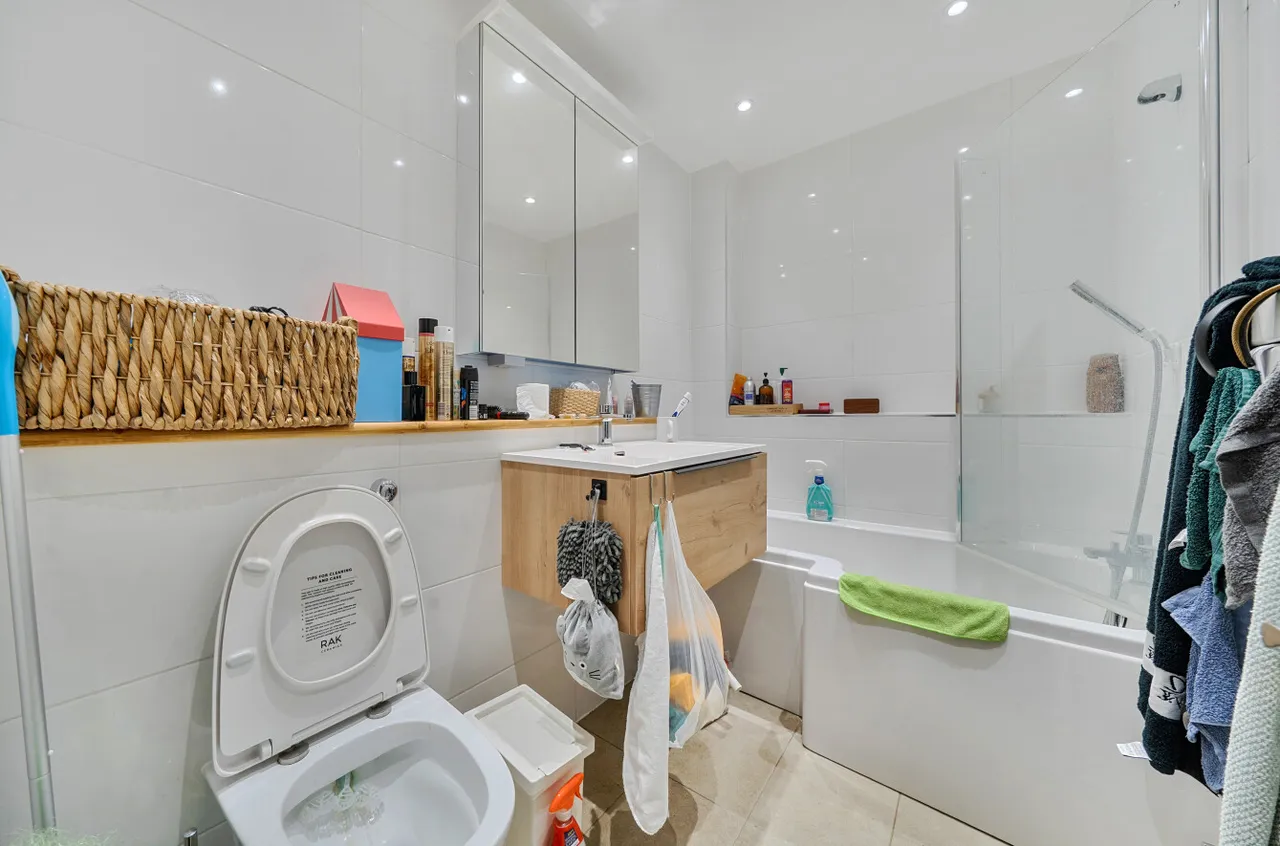 Cornwallis Close, Erith, DA8, photo 4