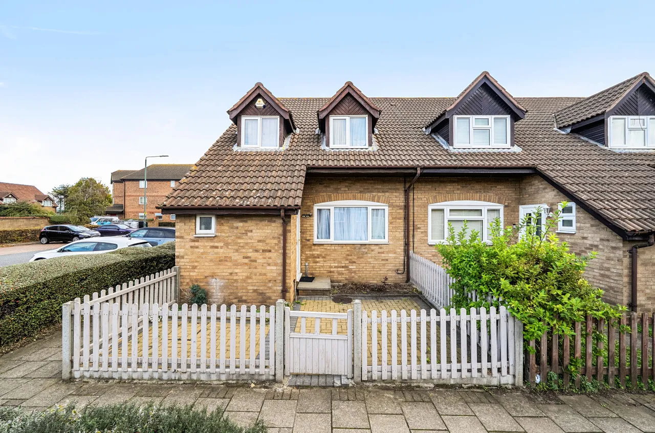4 bed house for sale, Cornwallis Close, Erith, DA8