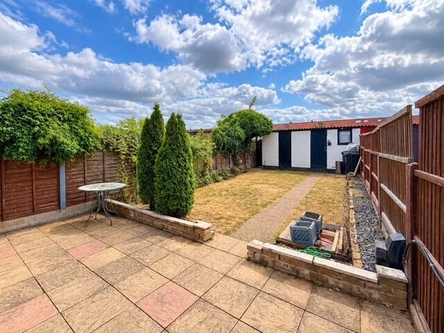 Long Lynderswood, Basildon, photo 9