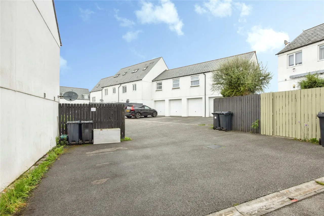 Onyx Walk, Bodmin, PL31, photo 13