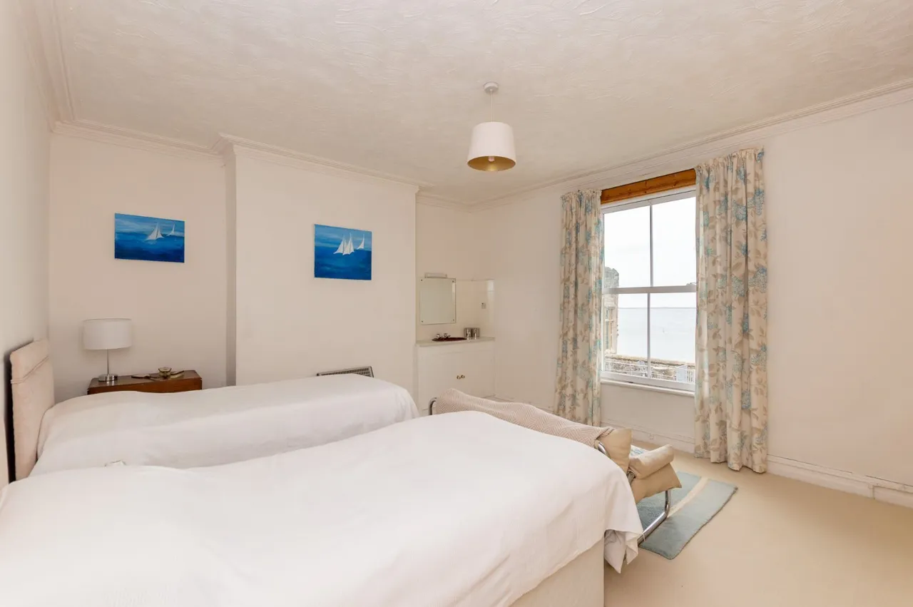 Church Street, Caernarfon, LL55, photo 9