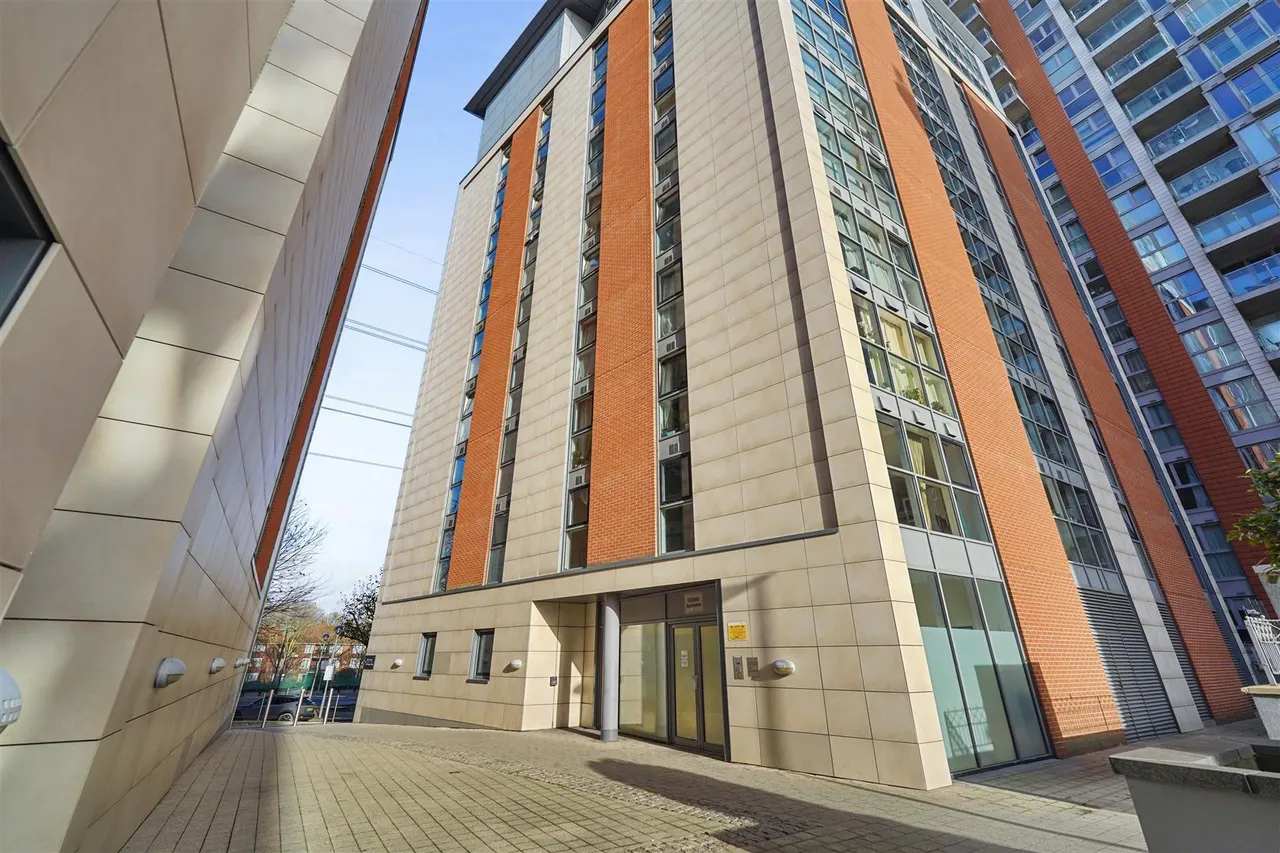 Seagull Lane, Royal Victoria Dock, E16, photo 4