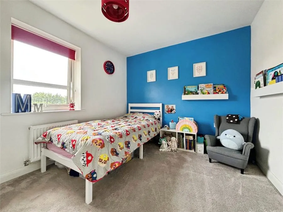 Dormouse Drive, Newport, PO30, photo 7