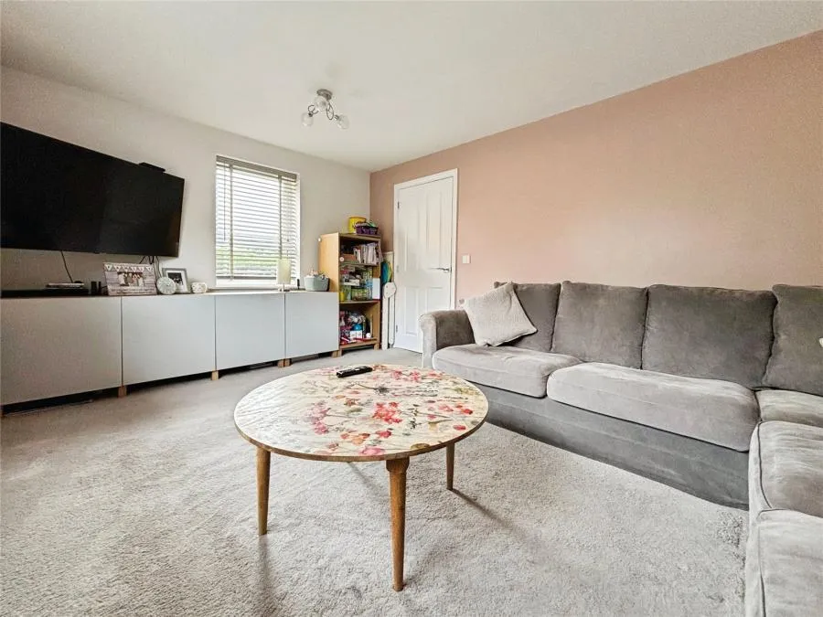Dormouse Drive, Newport, PO30, photo 2
