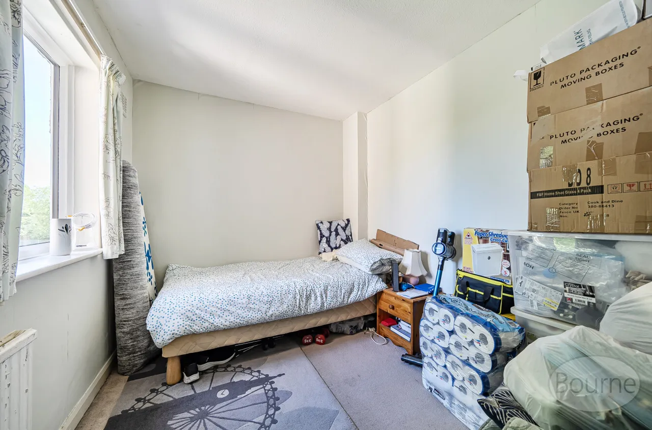 Lincoln Road, Guildford, GU2, photo 7