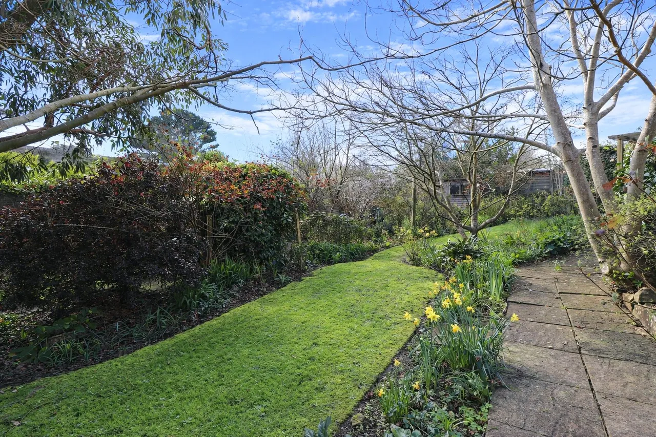 Chircombe Lane, Northam, photo 34
