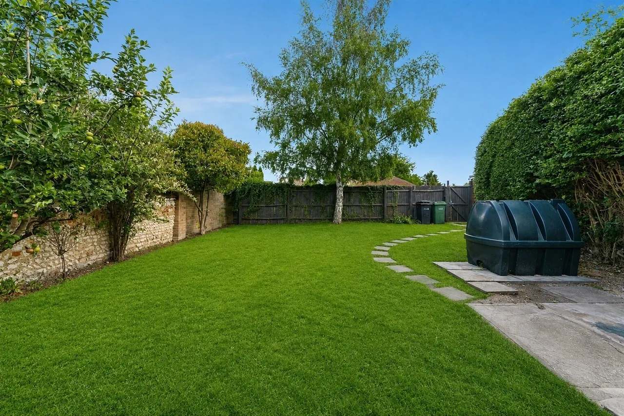 Mulberry Close, Feltwell, Thetford, photo 2