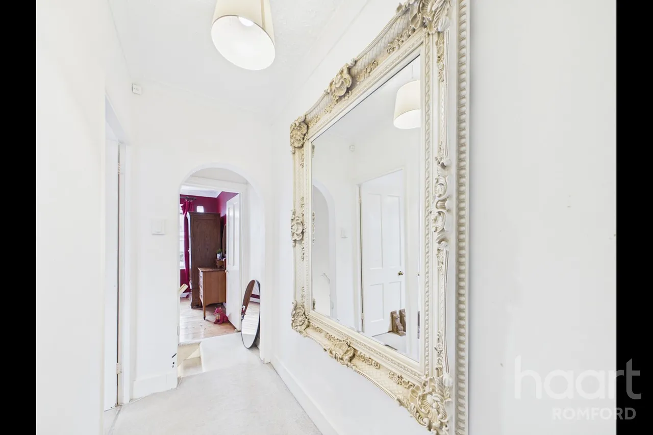 Cotleigh Road, Romford, RM7, photo 13