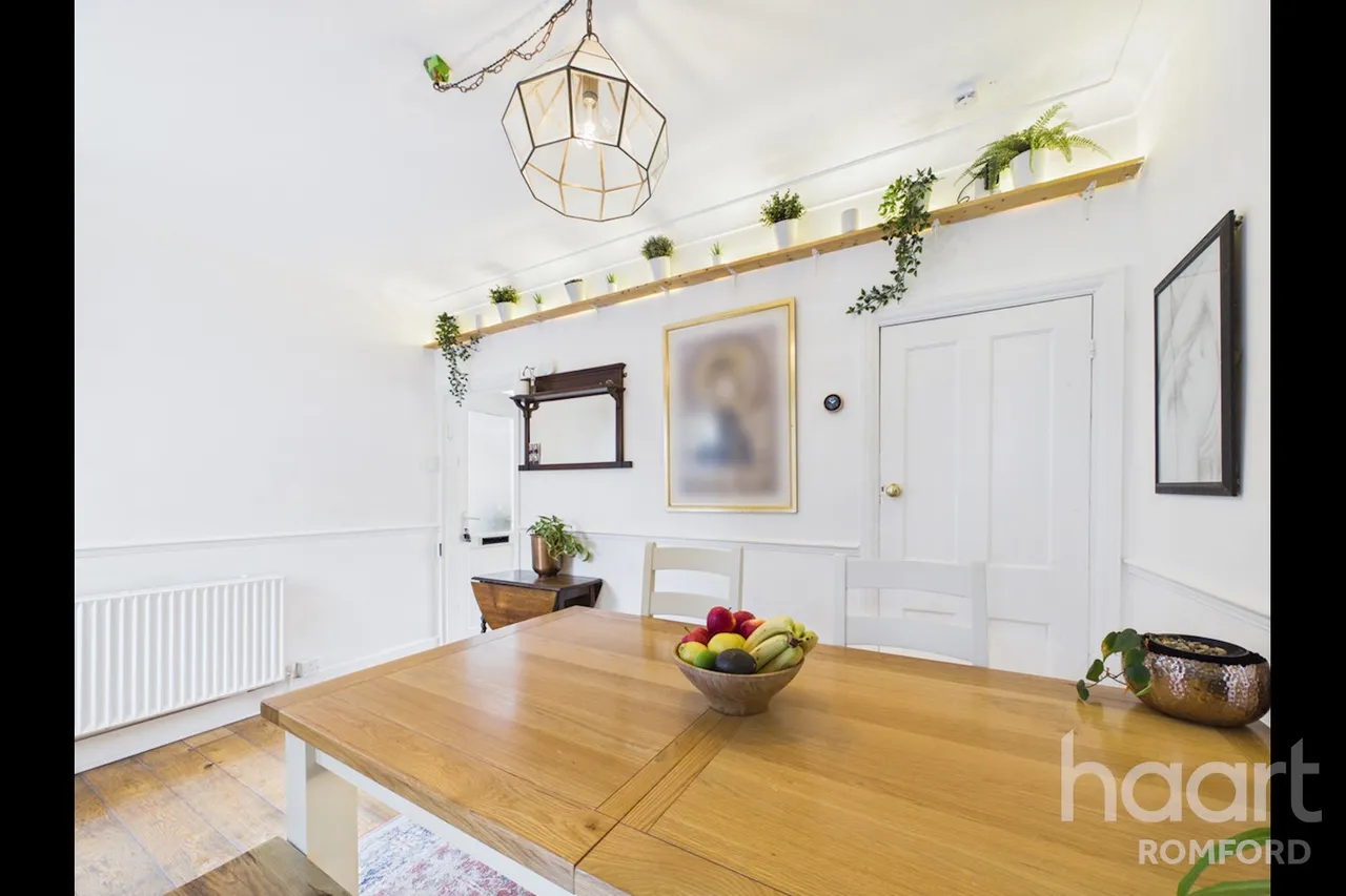 Cotleigh Road, Romford, RM7, photo 18