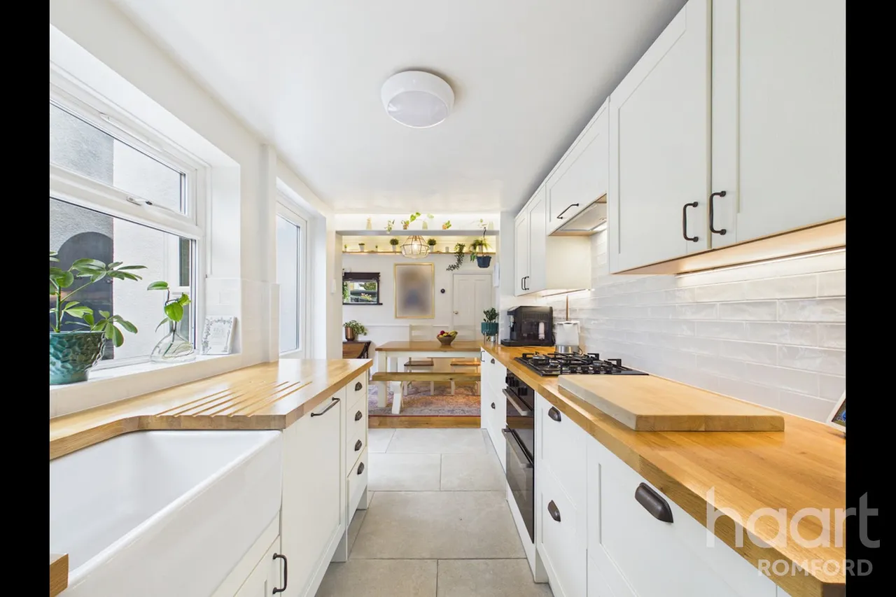 Cotleigh Road, Romford, RM7, photo 5