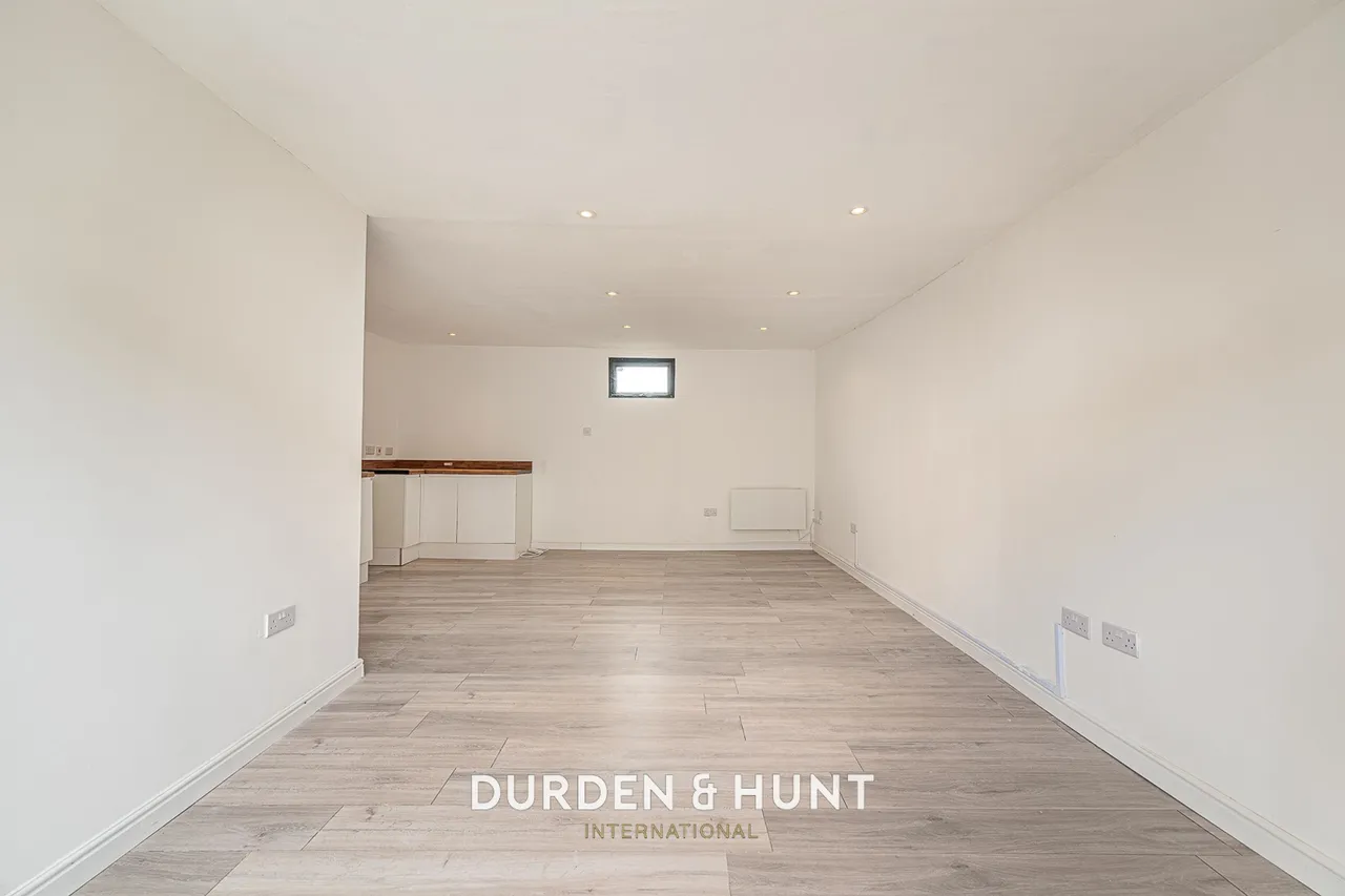 Syracuse Avenue, Rainham, RM13, photo 23