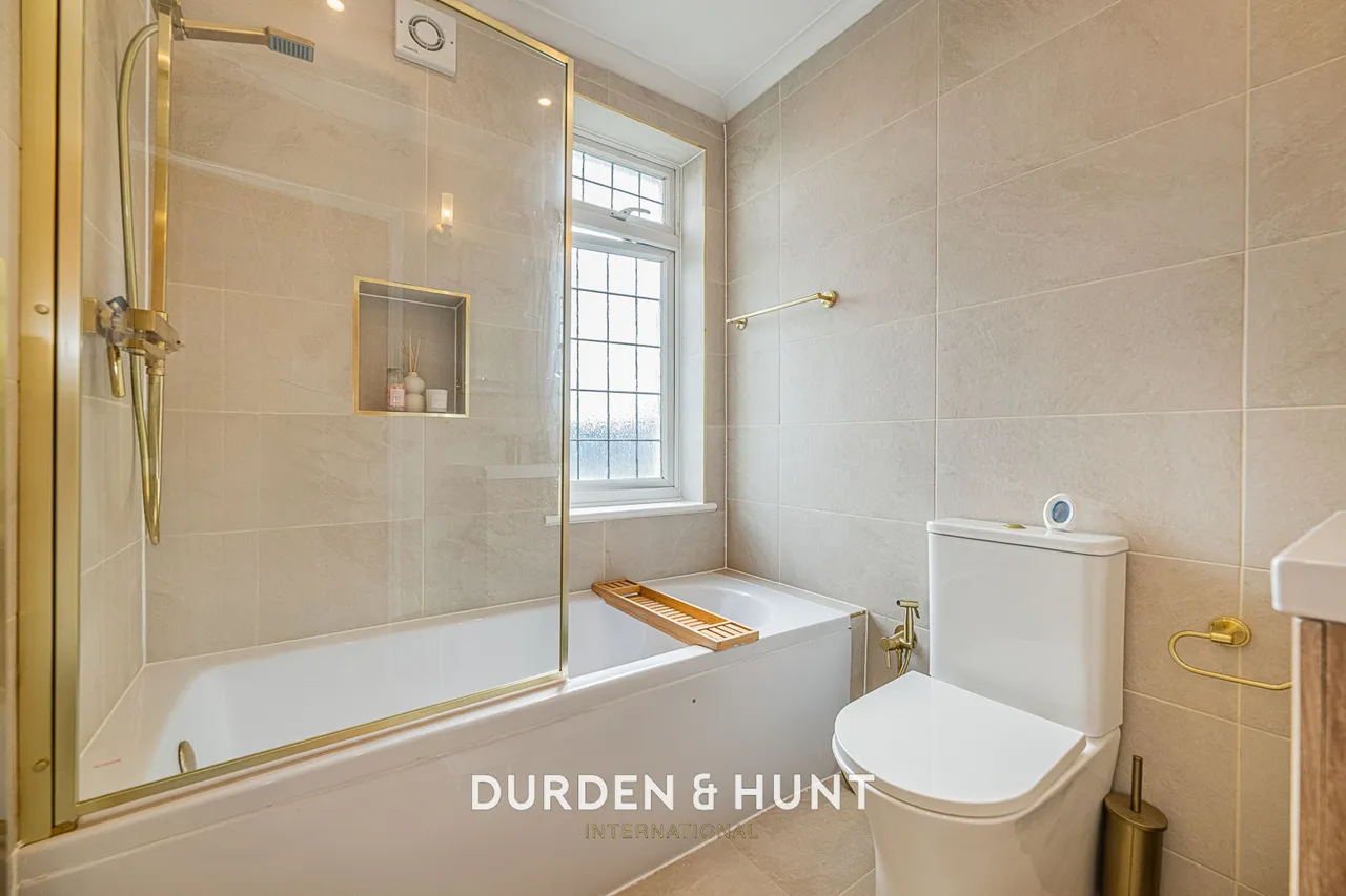 Syracuse Avenue, Rainham, RM13, photo 17