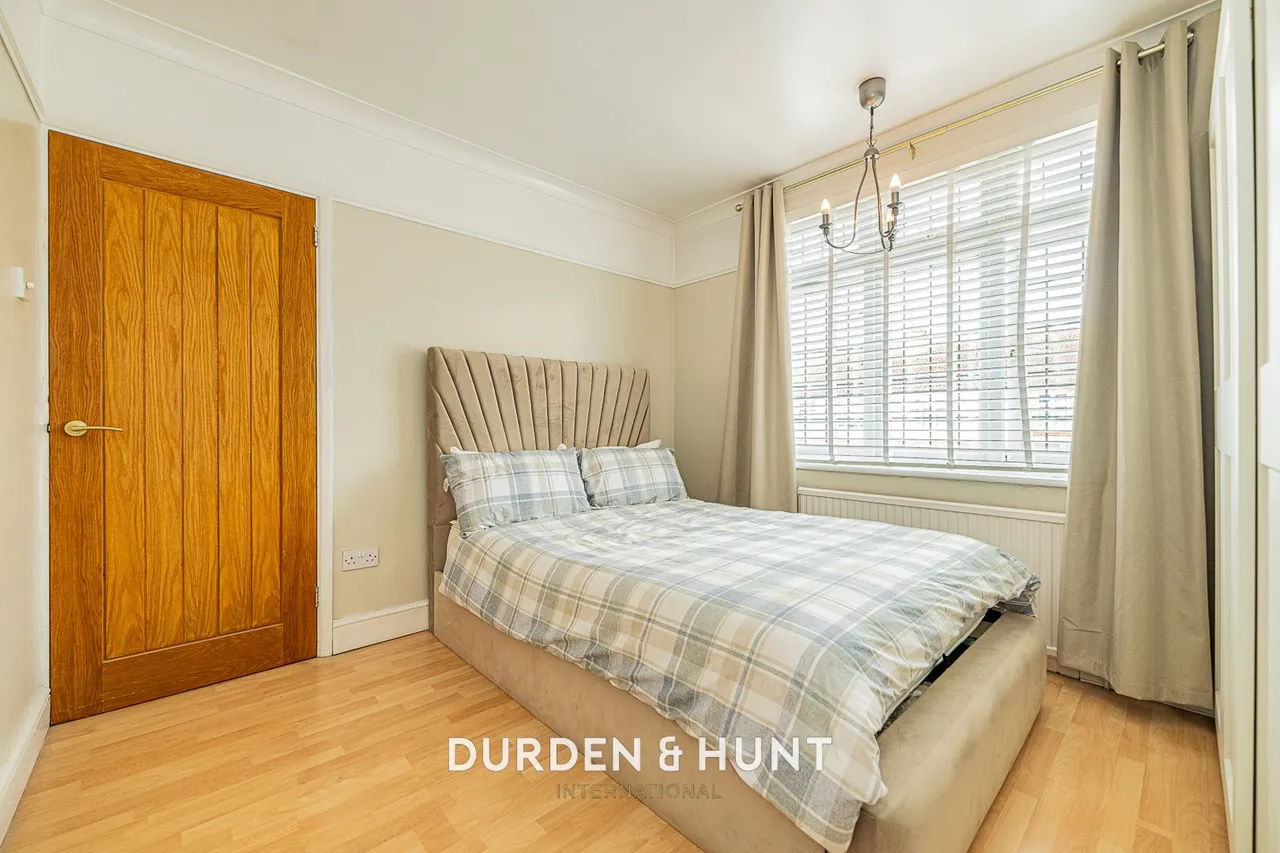 Syracuse Avenue, Rainham, RM13, photo 14