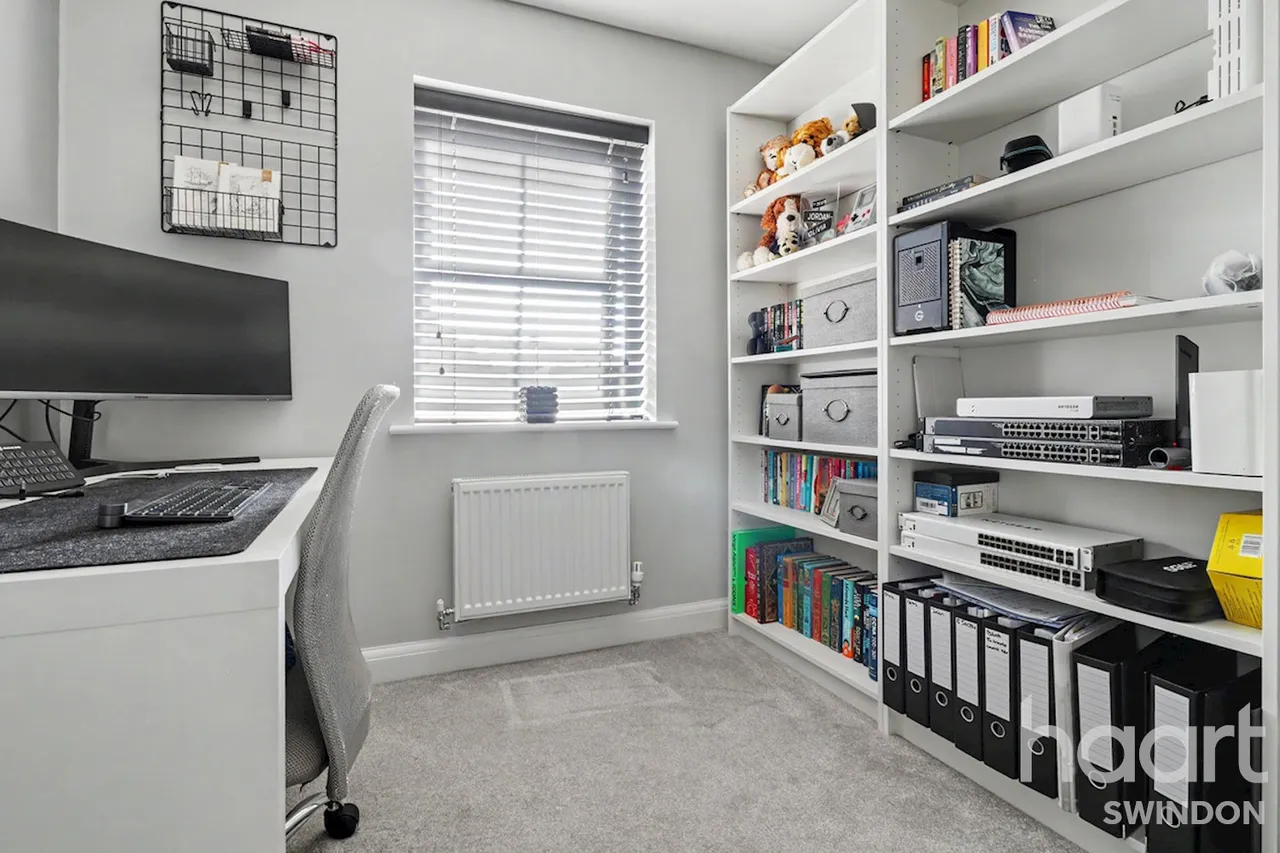 Quince Avenue, Swindon, SN1, photo 11