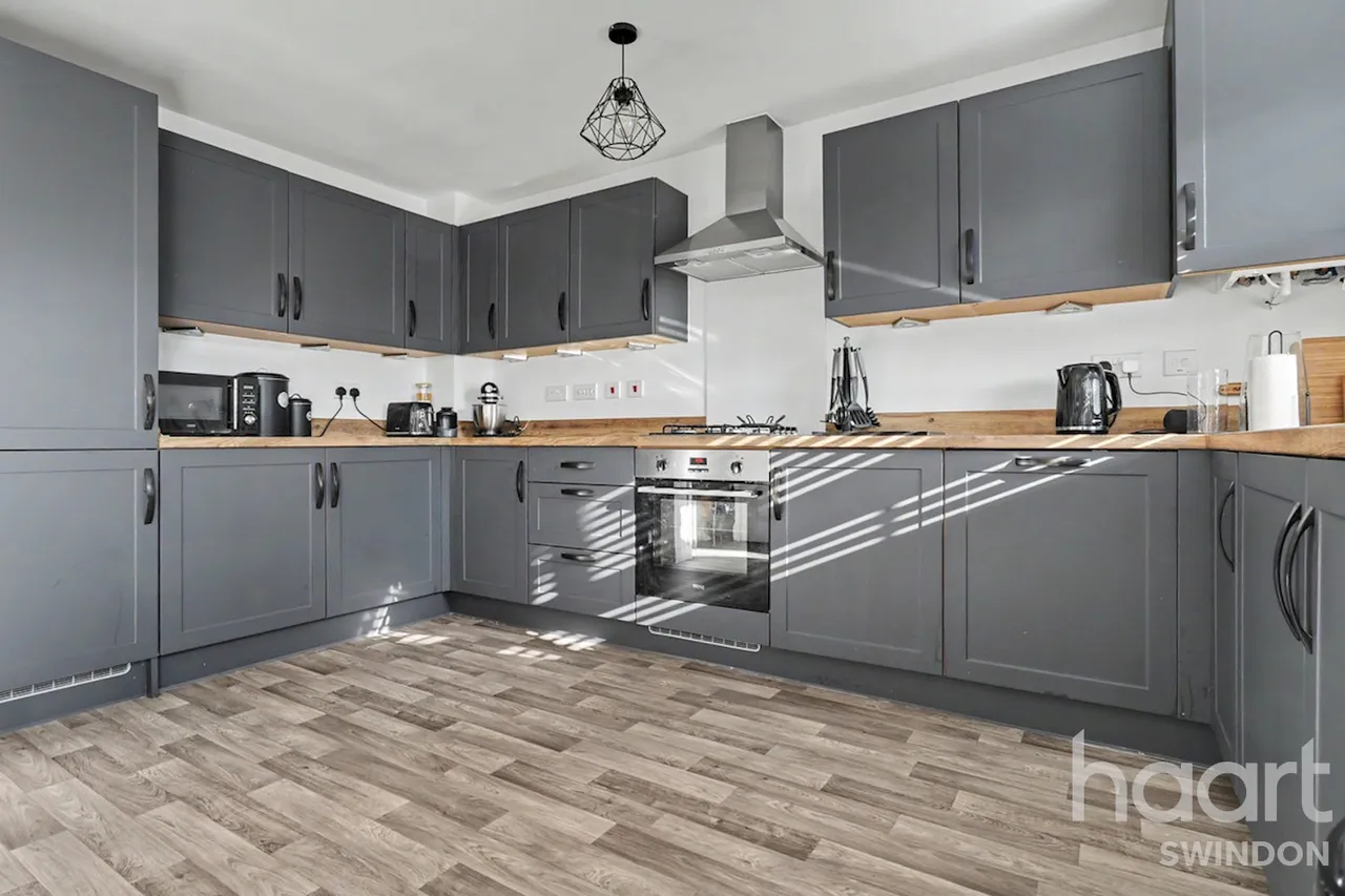 Quince Avenue, Swindon, SN1, photo 2