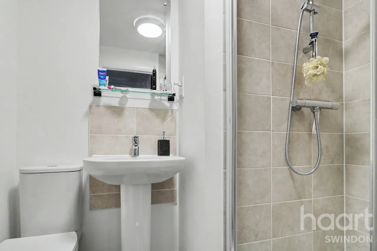 Quince Avenue, Swindon, SN1, photo 8