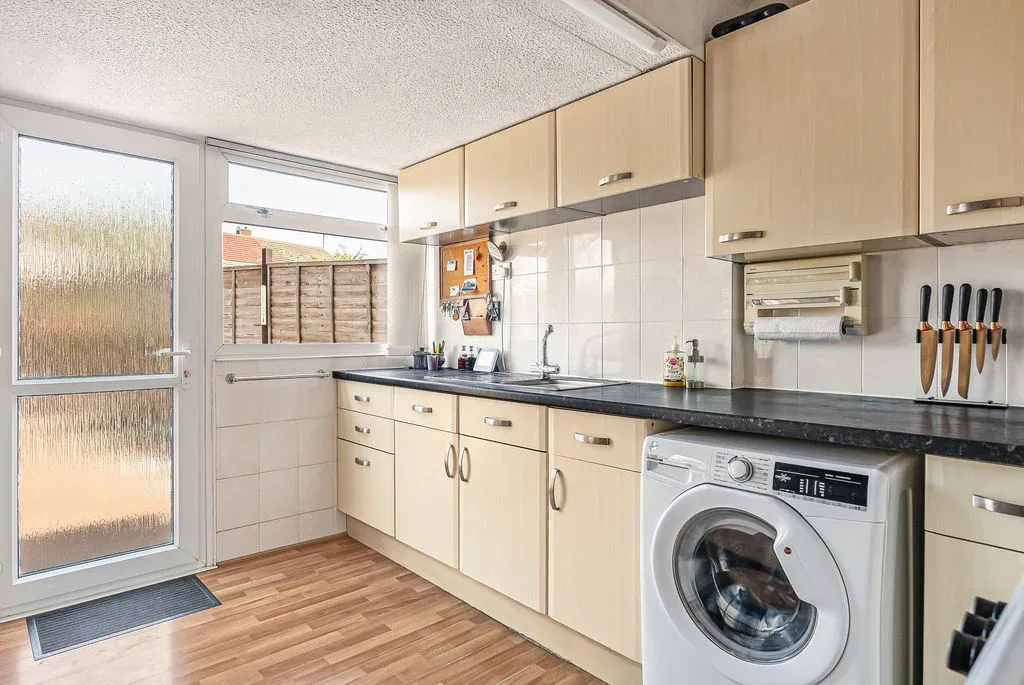 Archers Wells, Bletchley, Milton Keynes, Buckinghamshire, MK3 6JG, photo 3