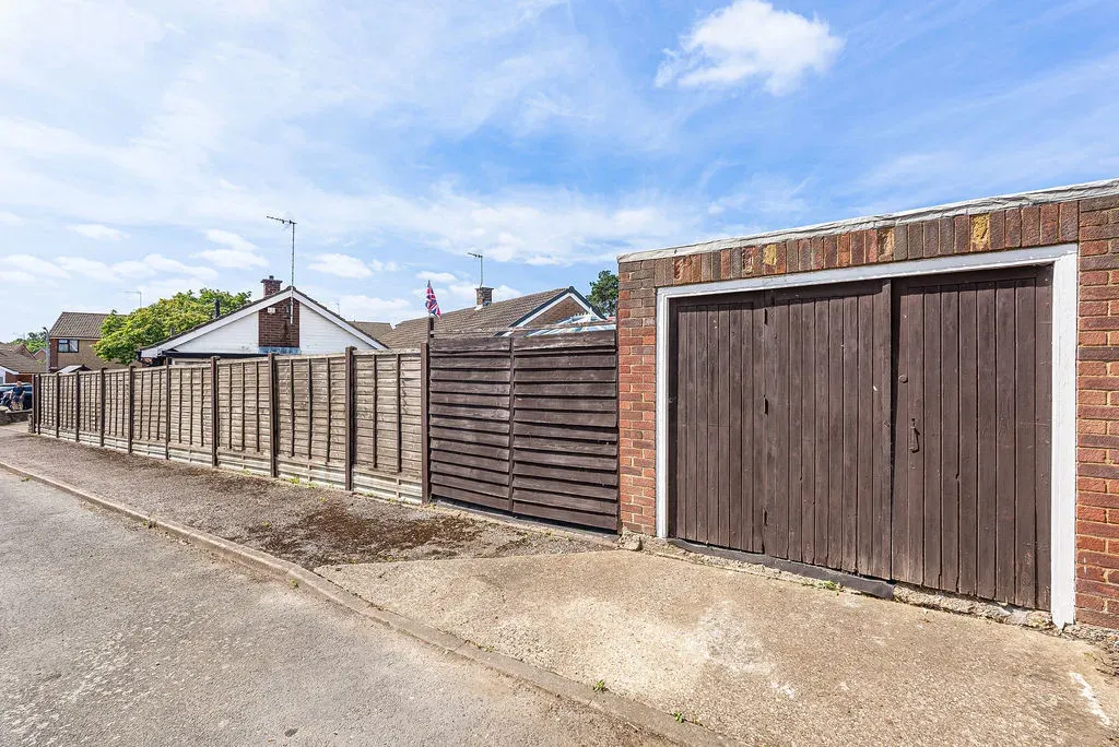 Archers Wells, Bletchley, Milton Keynes, Buckinghamshire, MK3 6JG, photo 18