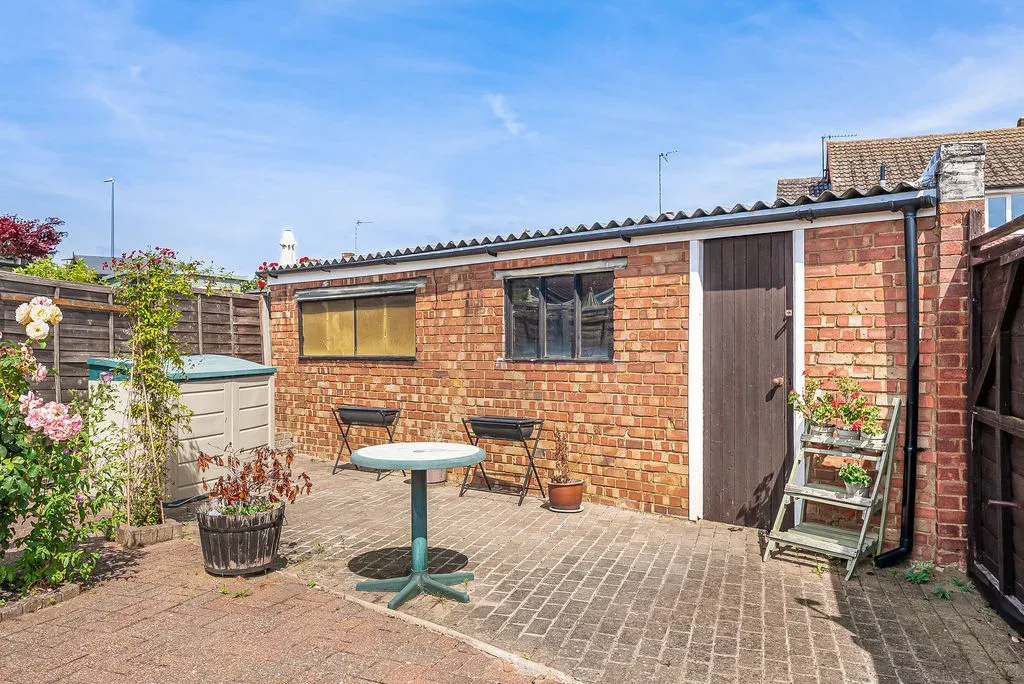 Archers Wells, Bletchley, Milton Keynes, Buckinghamshire, MK3 6JG, photo 12