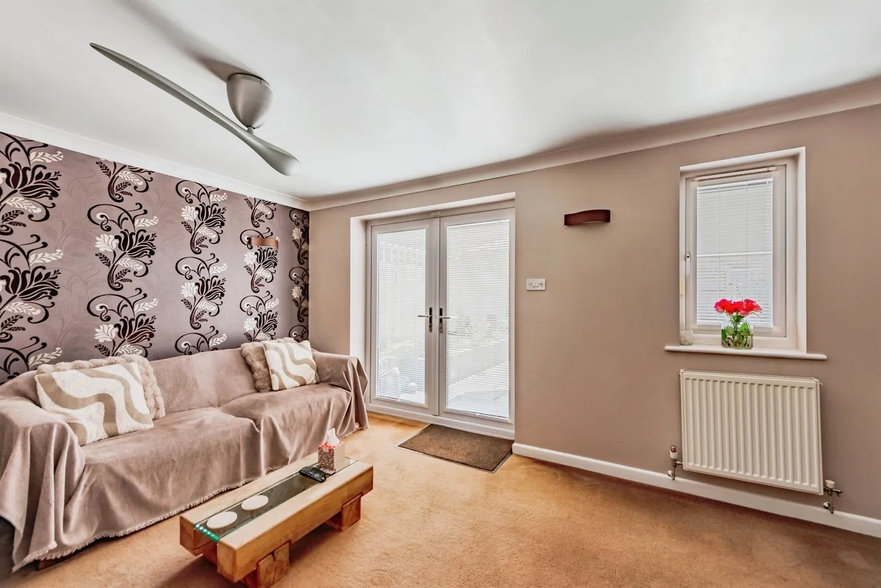 Boleyn Close, Maidenbower, RH10, photo 9
