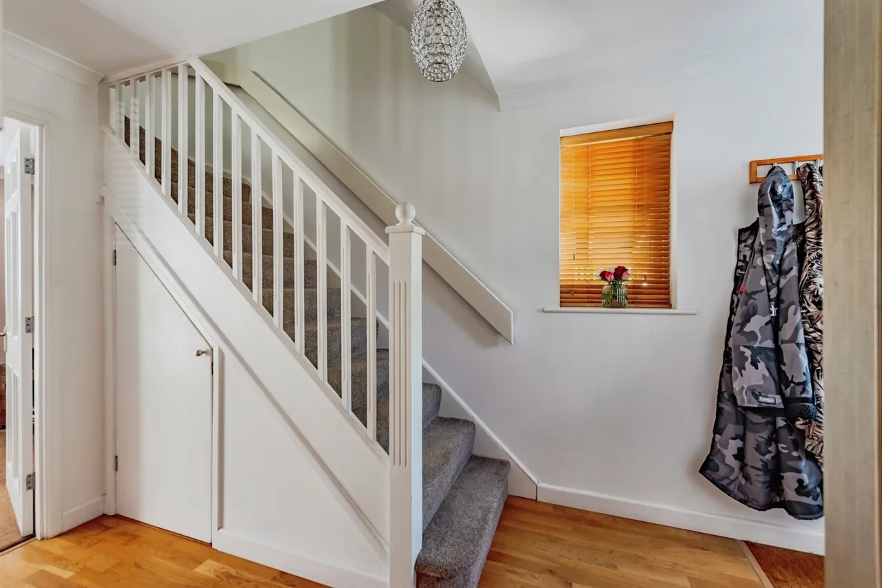 Boleyn Close, Maidenbower, RH10, photo 7