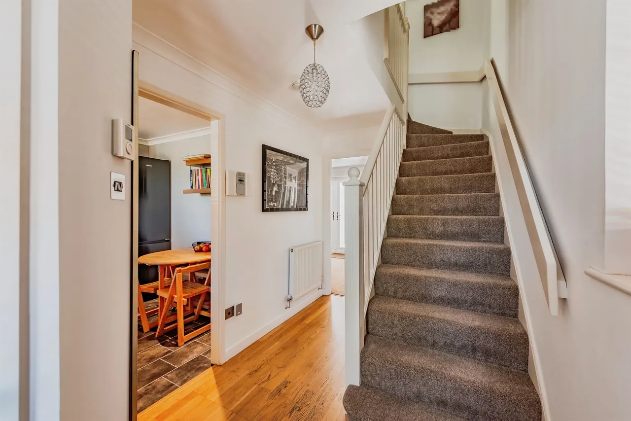 Boleyn Close, Maidenbower, RH10, photo 5