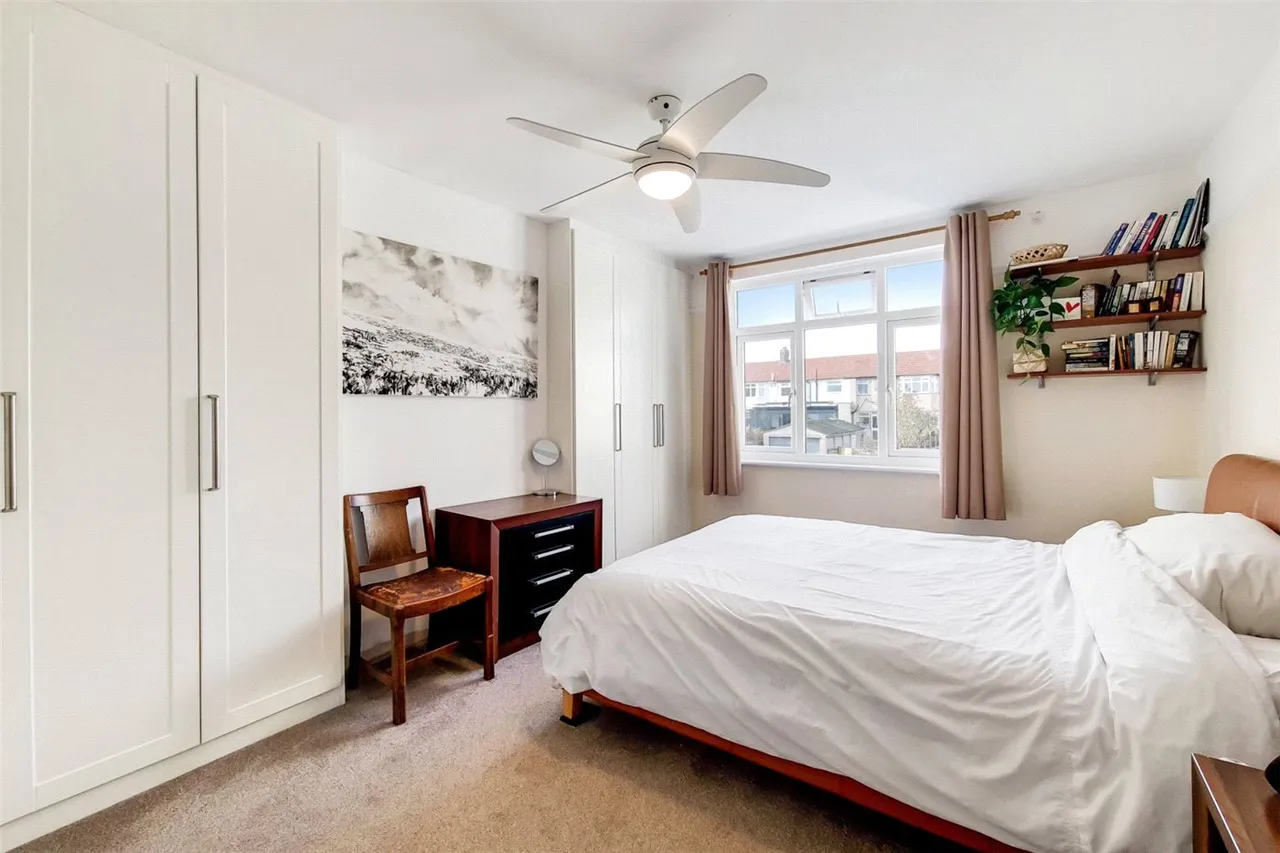 Godfrey Avenue, Twickenham, TW2, photo 7