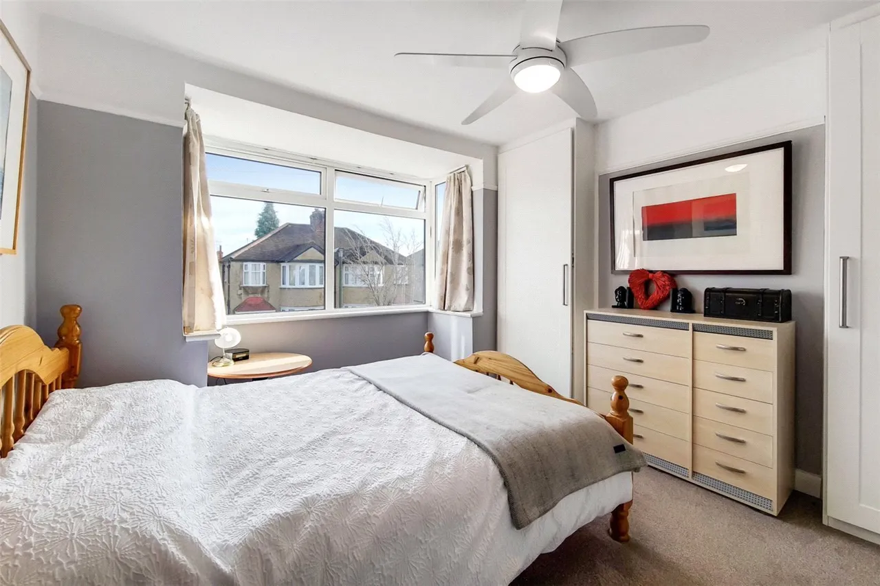 Godfrey Avenue, Twickenham, TW2, photo 8