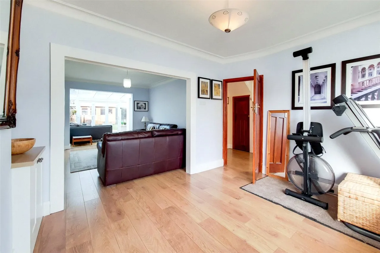 Godfrey Avenue, Twickenham, TW2, photo 6
