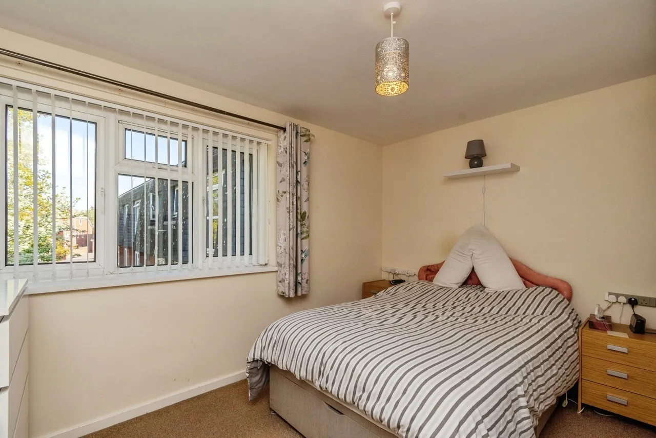 New Penkridge Road, Cannock, Staffordshire, WS11, photo 6