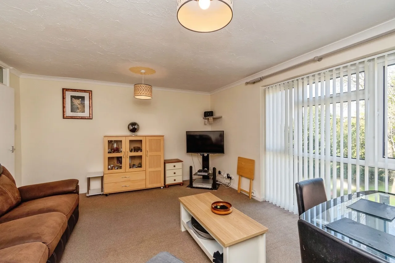 New Penkridge Road, Cannock, Staffordshire, WS11, photo 3