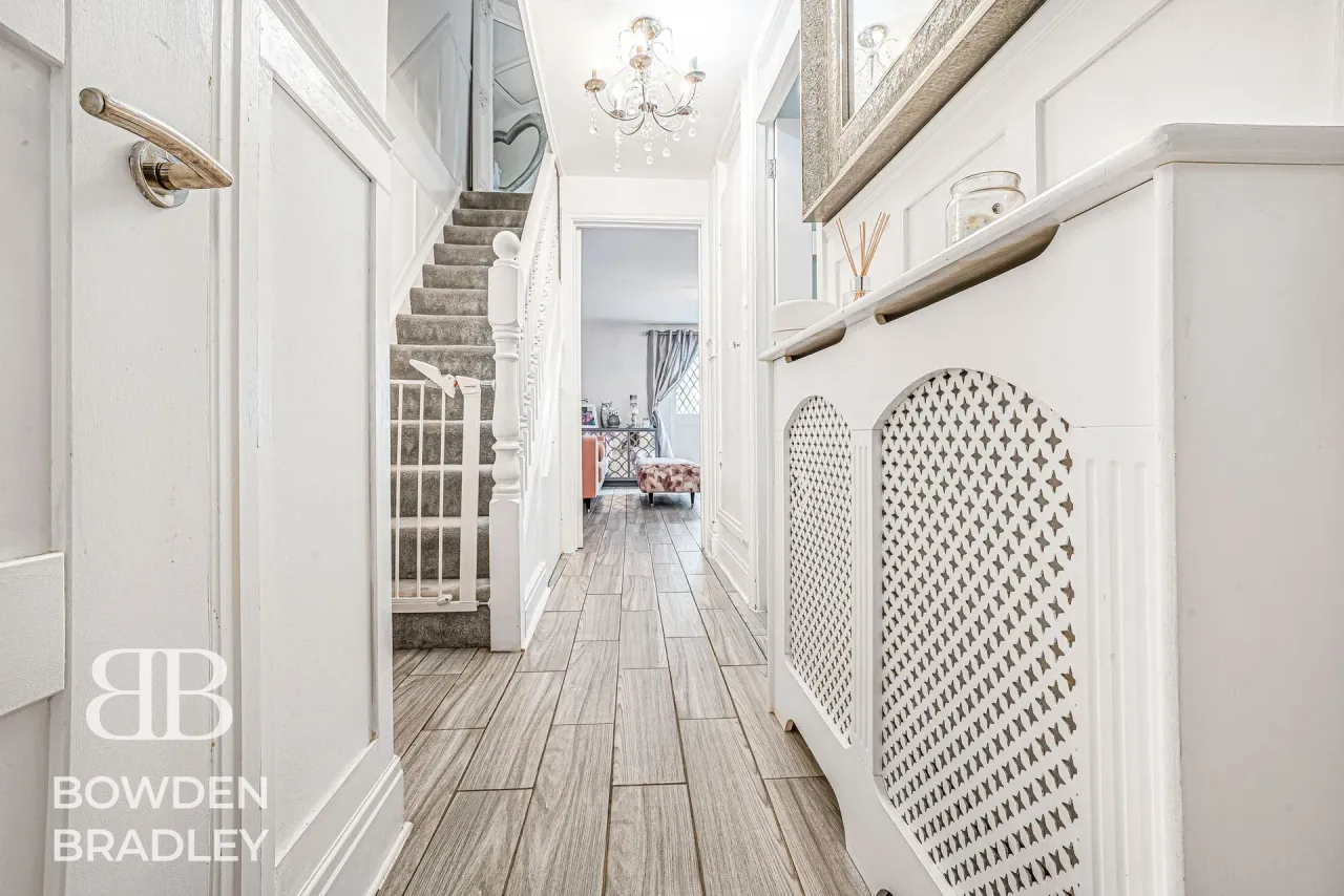Limes Avenue, Chigwell, IG7, photo 11