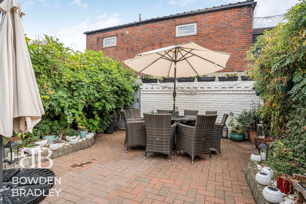 Limes Avenue, Chigwell, IG7, photo 19