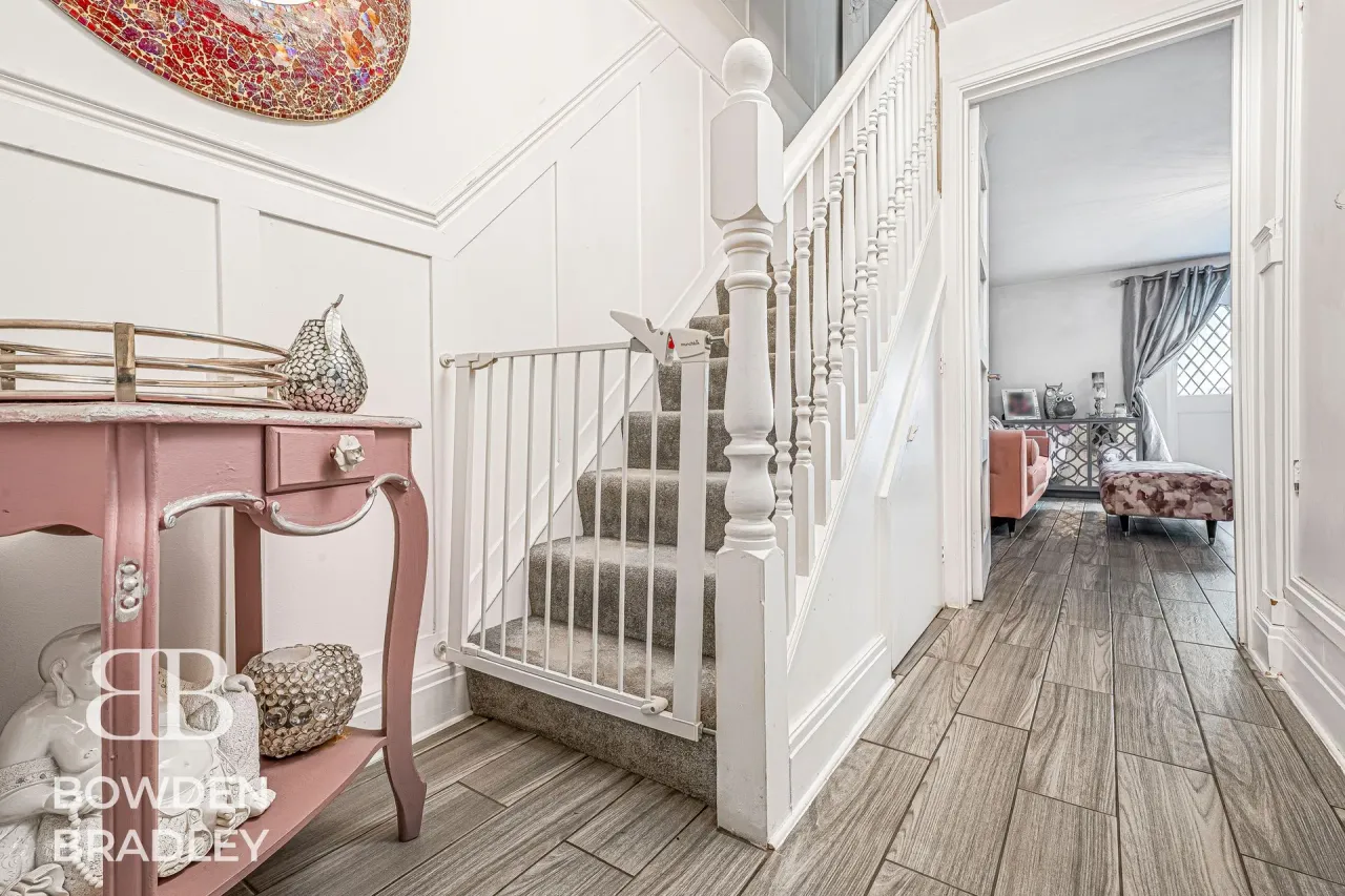 Limes Avenue, Chigwell, IG7, photo 12