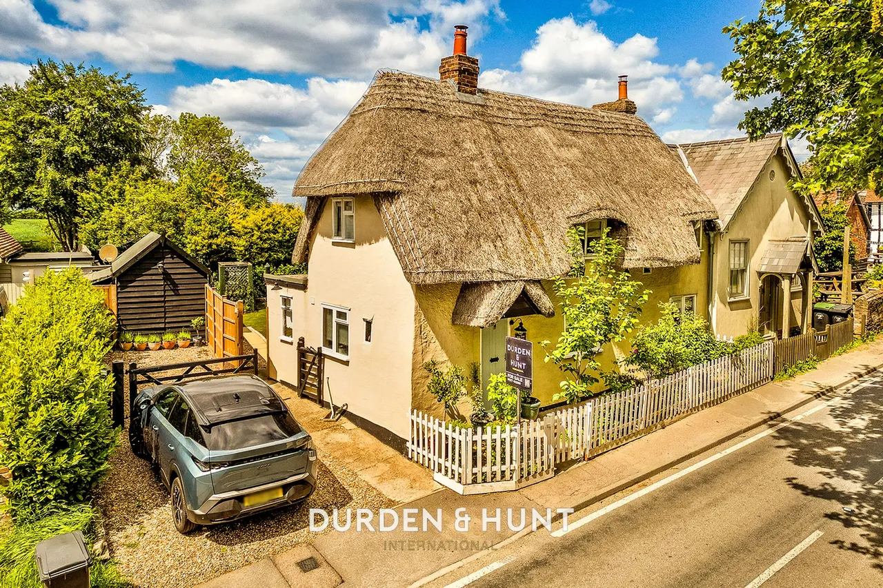 The Street, High Roding, CM6, photo 31