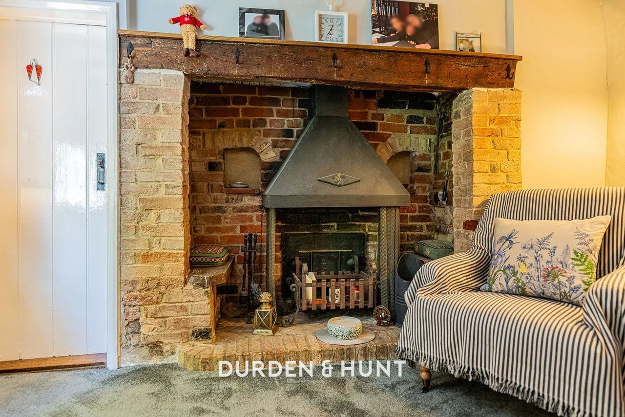 The Street, High Roding, CM6, photo 10