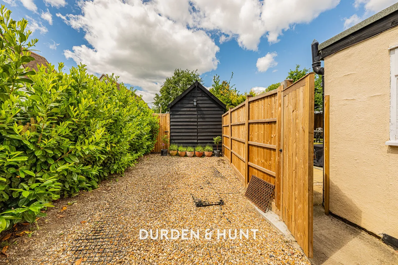 The Street, High Roding, CM6, photo 30