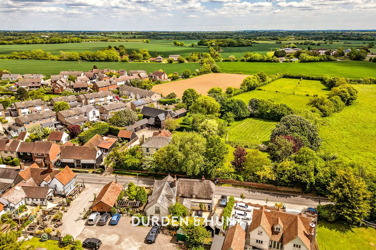 The Street, High Roding, CM6, photo 34