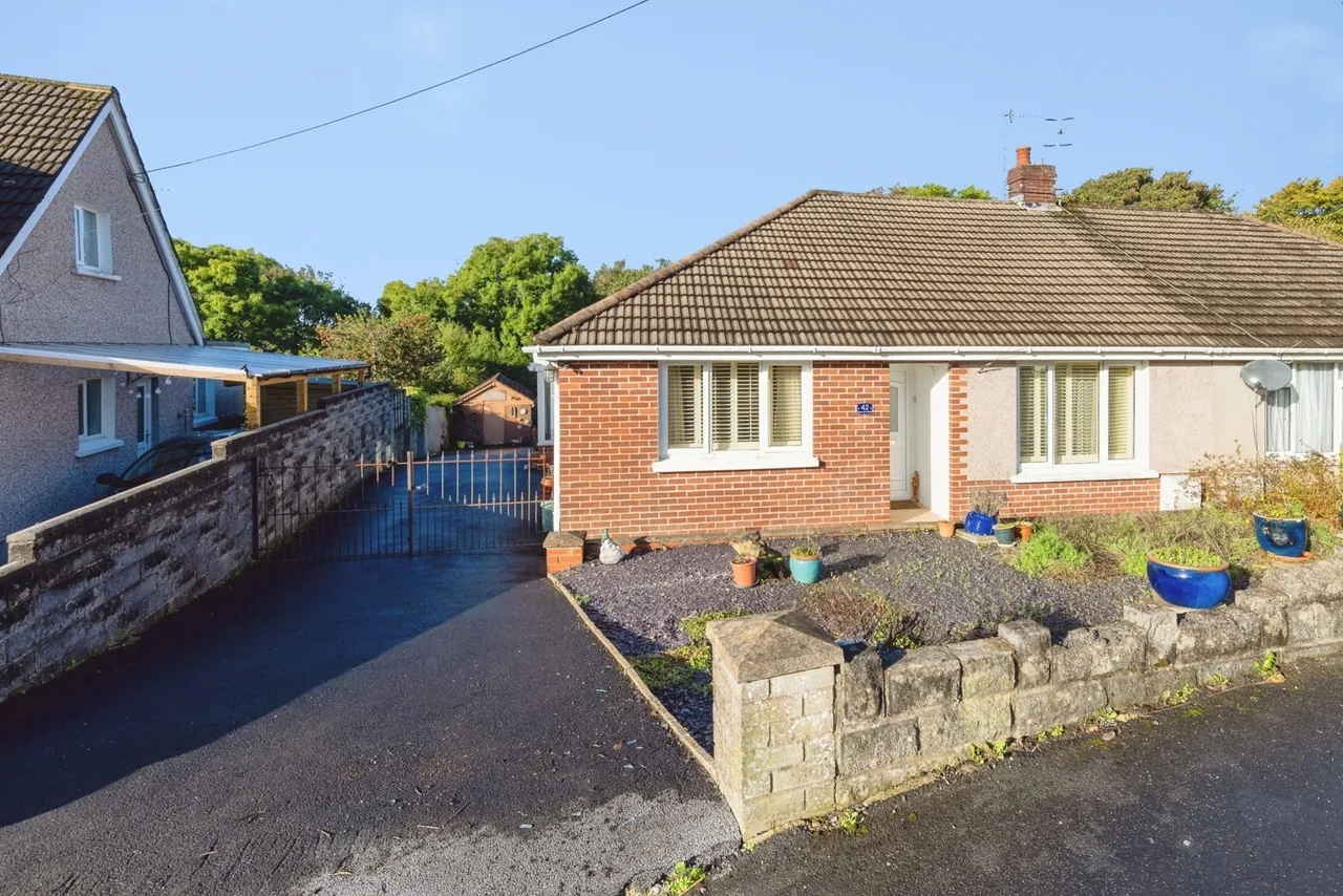 2 bed house for sale, Dolau Fan Road, Burry Port, SA16